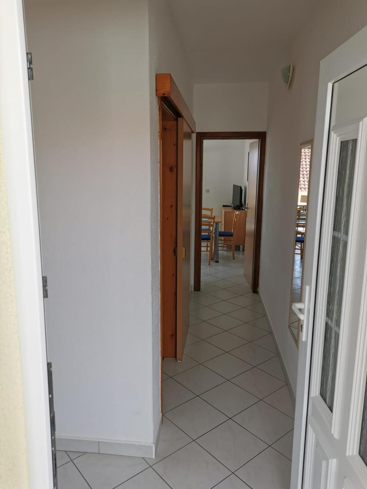 Apartments Vito Trogir Quarto foto